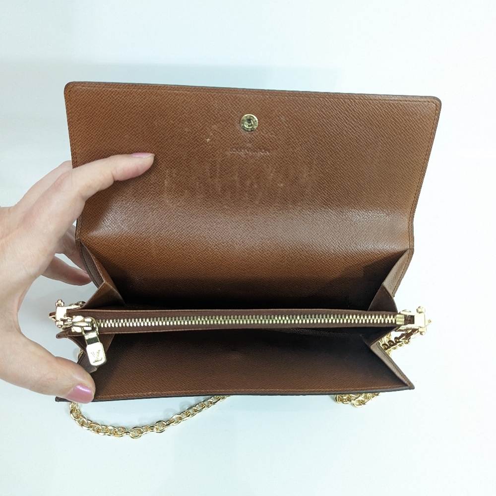 ✨ Louis Vuitton ✨ Sarah Long bifold wallet monogram converted to crossbody - Picture 10 of 14